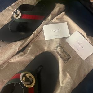 Gucci men thong slide